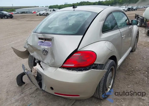 2012 Volkswagen Beetle 2.5L из США, поврежденный, VIN 3VWJX7AT9CM664345